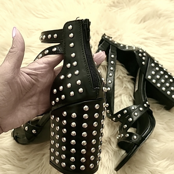 Steve Madden Fara S Black Studded Heels - Picture 11 of 16